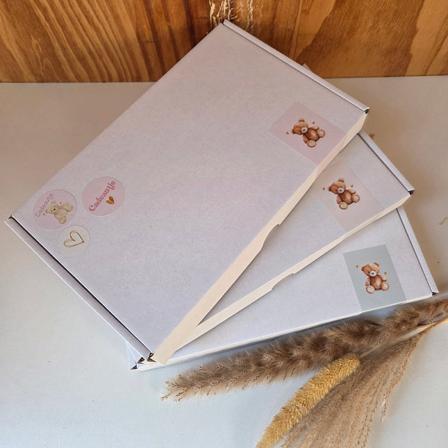 Alle drie de kleuren brievenbuspakketjes et beertje
