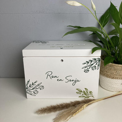 Wit houten enveloppenkist  met naam