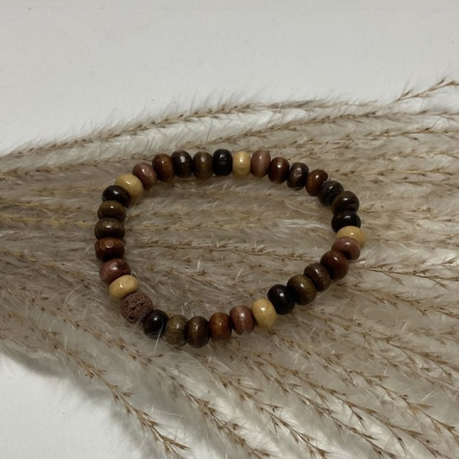 Houten kralen band met letter