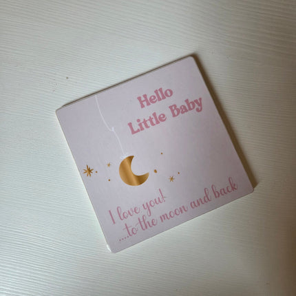 Houten tegeltje met Hello Little Baby in roze tinten