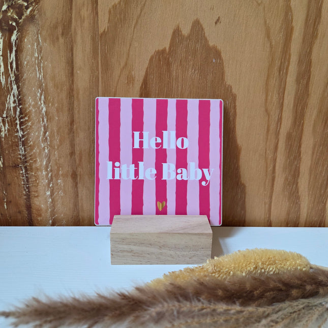 Houten tekst tegel met tekst hello little baby