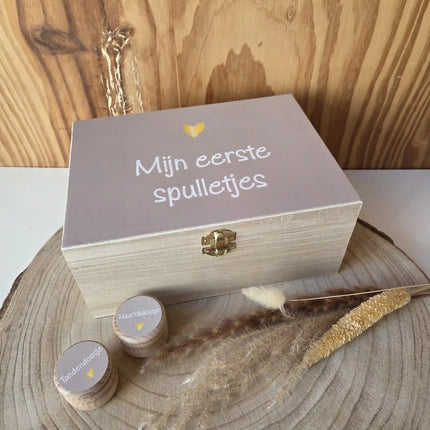 Bewaarkistje Mijn Eerste Spulletjes | Kraampakket 1e spulletjes Naturel