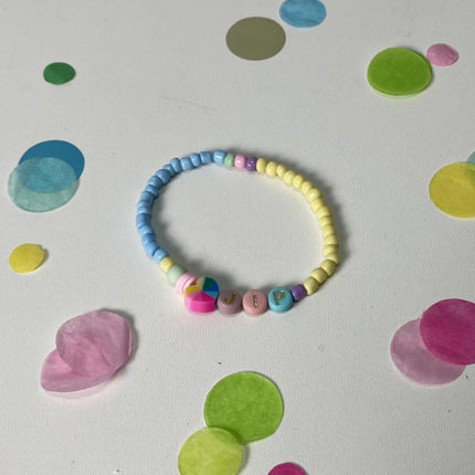 Armband met naam pastel