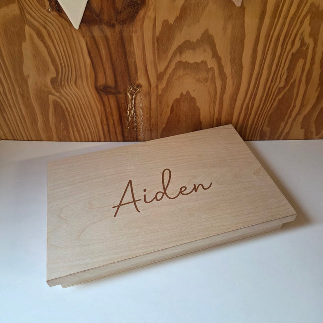 Sensorische houten speelbak met naam