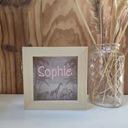 Spaarpot full color jungle dieren met naam roze