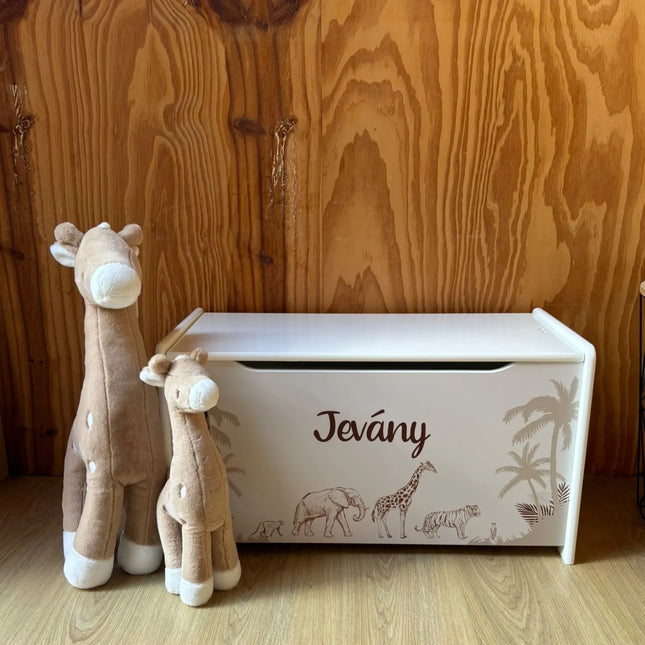 Wit houten speelgoedkist met jungle dieren gepersonaliseerd met naam