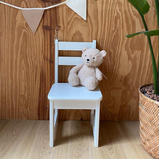 wit houten kinderstoeltje met naam