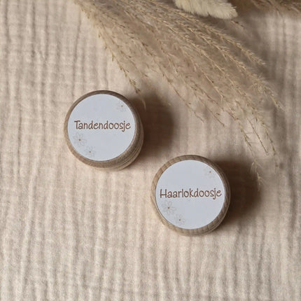 Tandendoosje met naam | Haarlokdoosje met Daisy Flowers