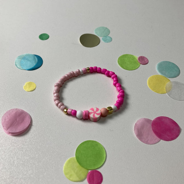 Roze armbandje candy