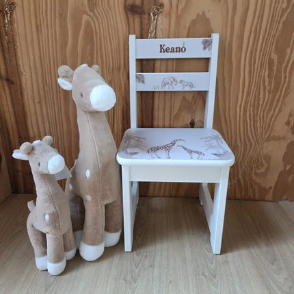 Wit houten kinderstoeltje met naam | Full color Jungle Dieren