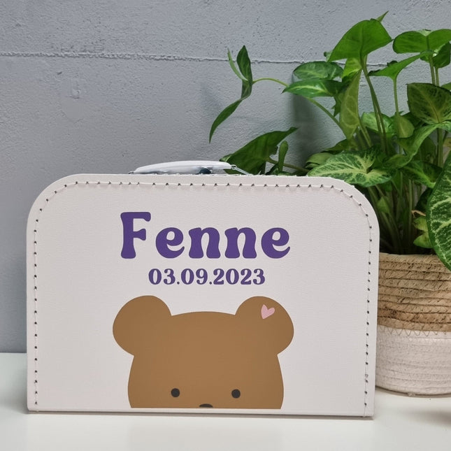 Kinderkoffertje met naam, datum en beertje erop